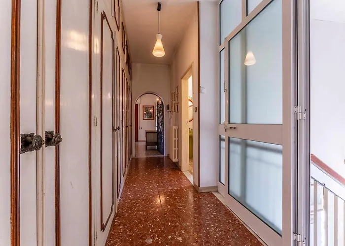 Casa * Camaiore