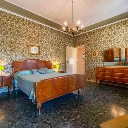 Casa *
